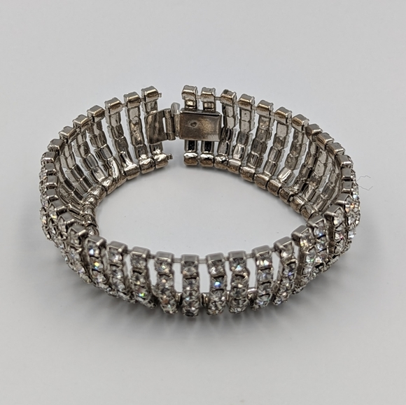Vintage Silver Tone Clear Rhinestones Half Dome Statement Bracelet 7" Unmarked - Picture 5 of 11